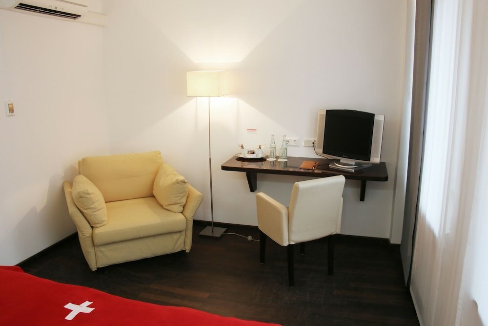 Фото Helvetia Hotel Munich City Center