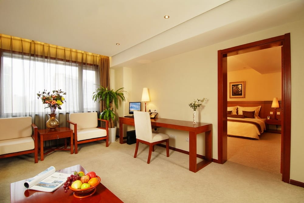 Фото Super House International