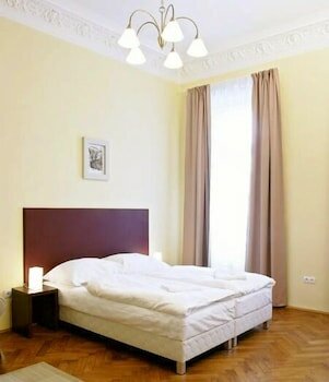 Фото RiverView Palace Apartments