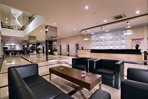 Гостиница Aston Imperial Bekasi Hotel & Conference Center в Бекаси