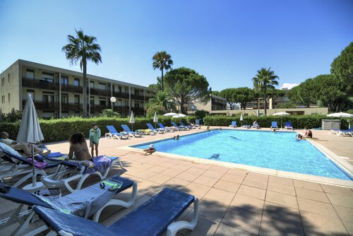 Гостиница Residence Pierre et Vacances les Jardins Ombrages в Манделье-ла-Напуль