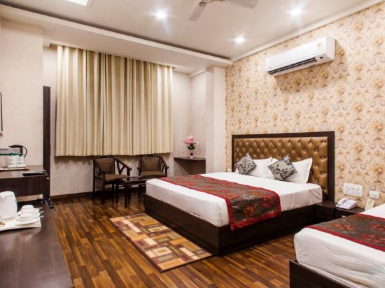 Фото Hotel Krishnam
