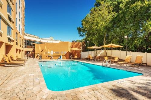 Фото Courtyard by Marriott Charlotte Airport/Billy Graham Parkway