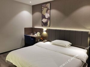 Гостиница 7 Days Inn Huaihua Railway Station Branch