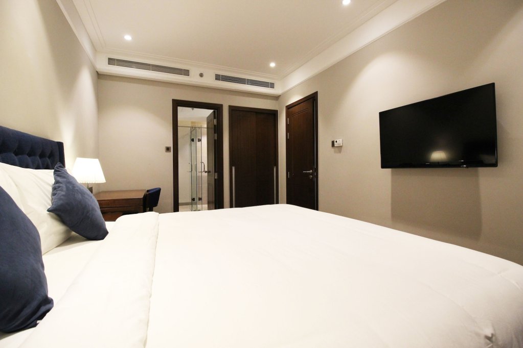 Фото Neo Classic Condo