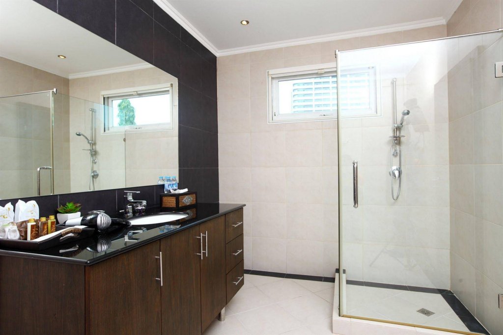 Фото Tabaluga Pool Villa Hotel