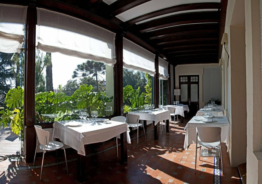 Hotel Las Carolinas Garden, Santander, photo