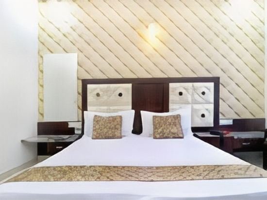 Фото FabHotel Rs