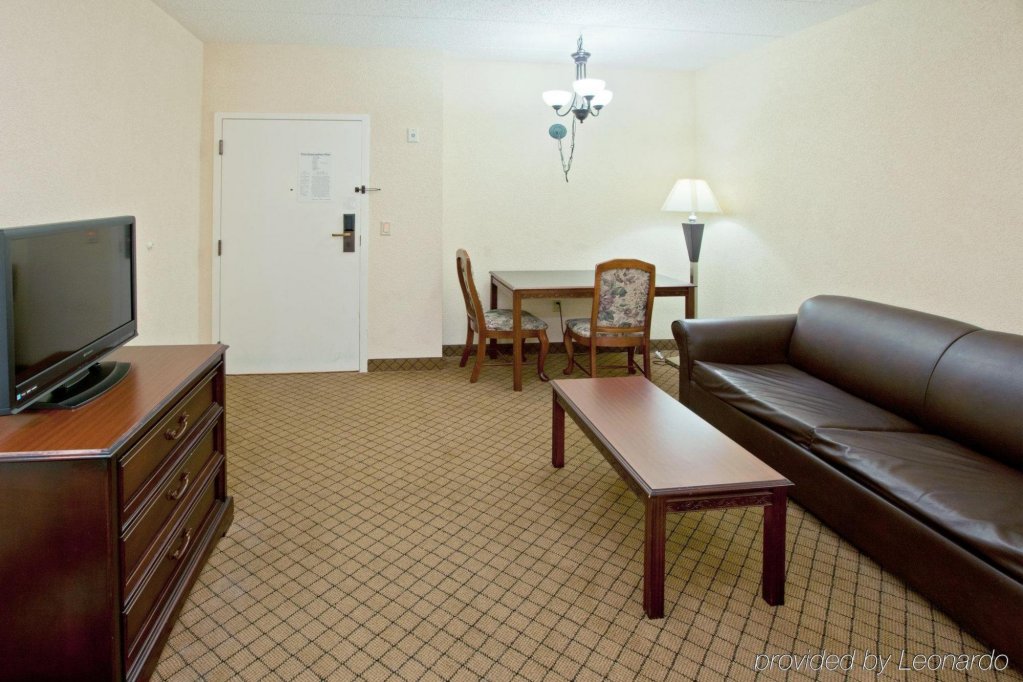 Фото Delta Hotels Huntington Downtown