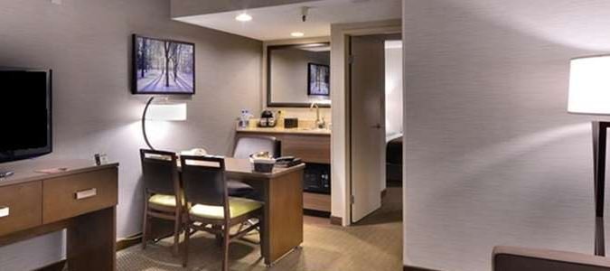 Фото Embassy Suites by Hilton Denver Central Park