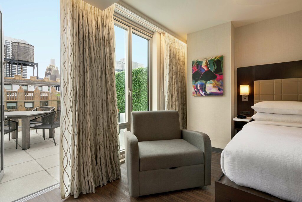 Hotel Embassy Suites by Hilton New York Manhattan Times Square, New York, photo