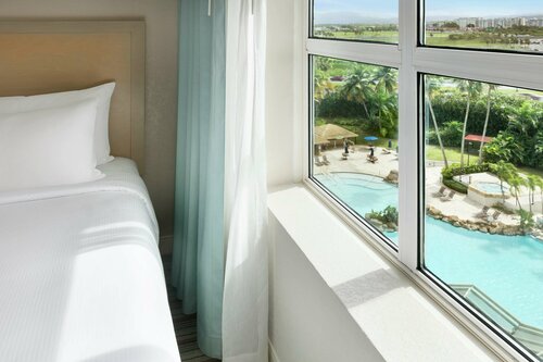 Гостиница Embassy Suites by Hilton San Juan Hotel & Casino