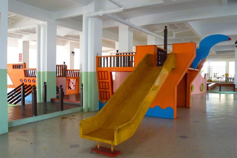 Фото Coastal Park Hotel