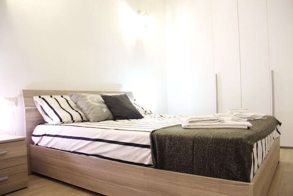 Фото Della Scala Modern Apartment