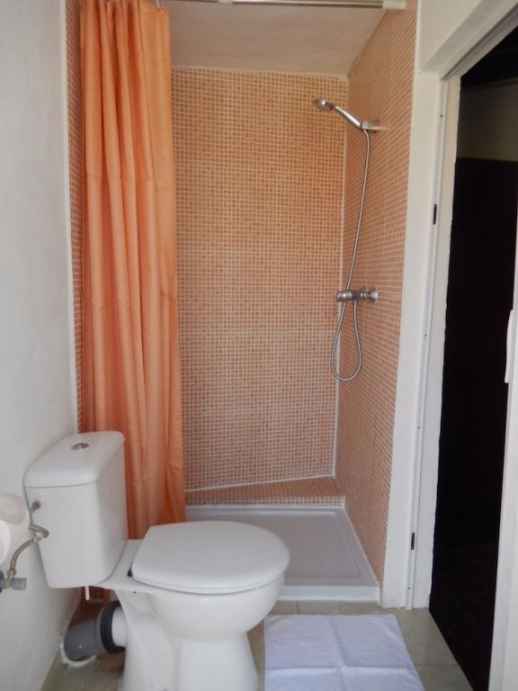 Фото Hostal Pons