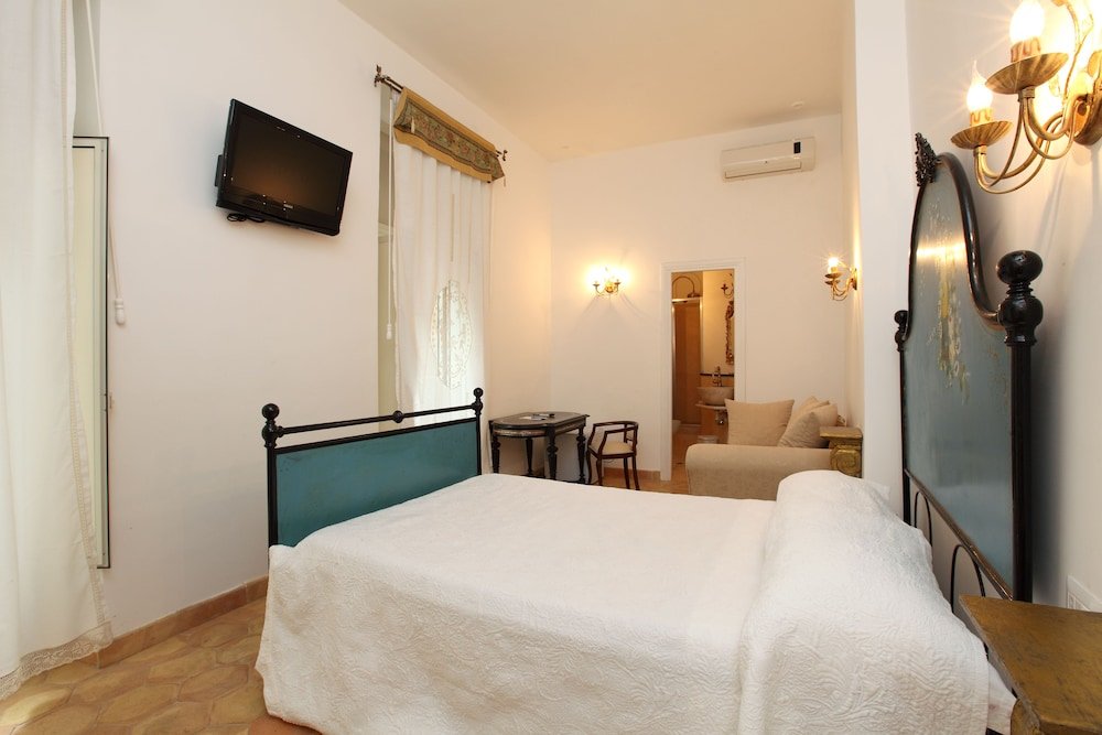 Фото Navona Governo Vecchio