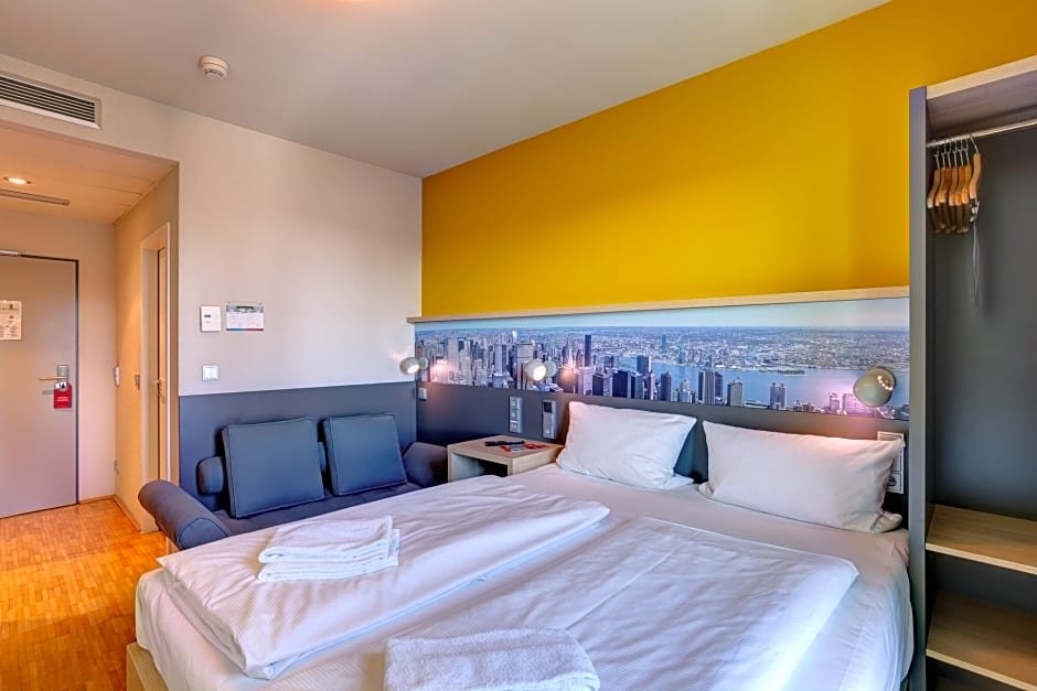 Фото LyvInn Hotel Frankfurt Messe