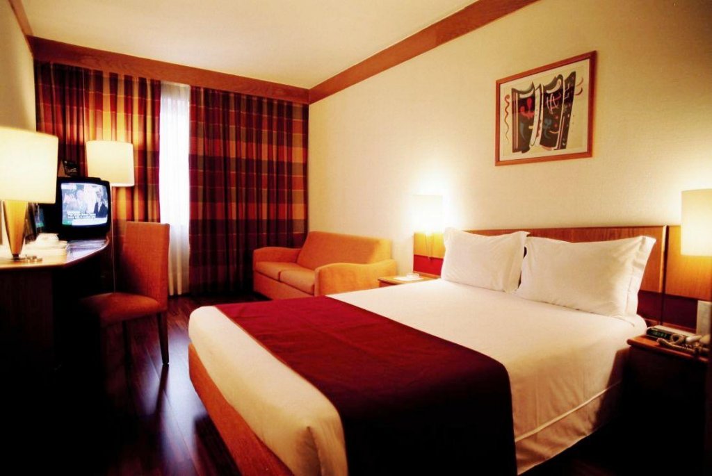 Фото Legendary Porto Hotel