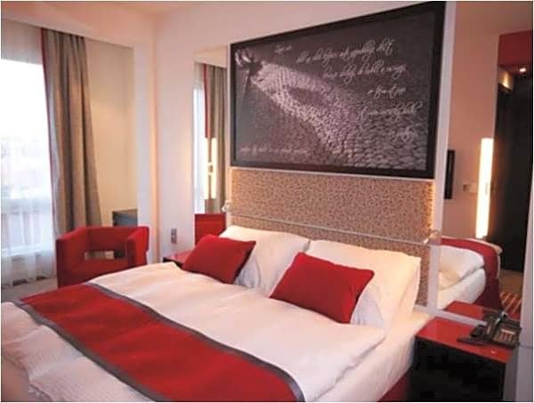 Фото Red and Blue Design Hotel Prague