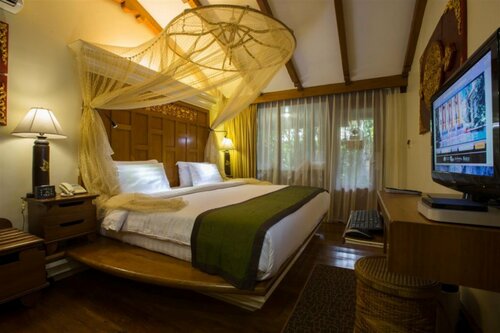 Гостиница The Baray Villa by Sawasdee Village