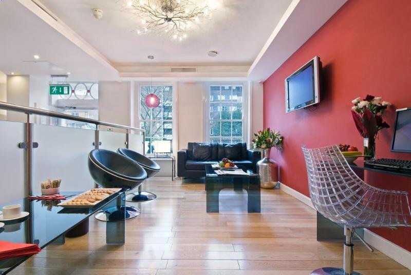 Фото Inhabit, Southwick Street