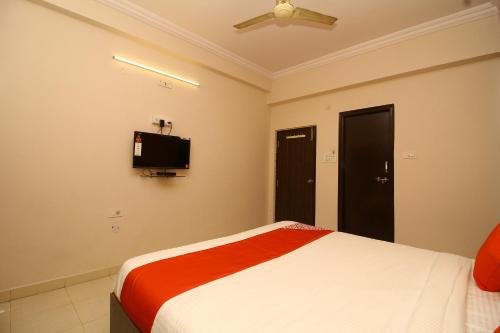 Фото Hotel Nav Bharat Residency