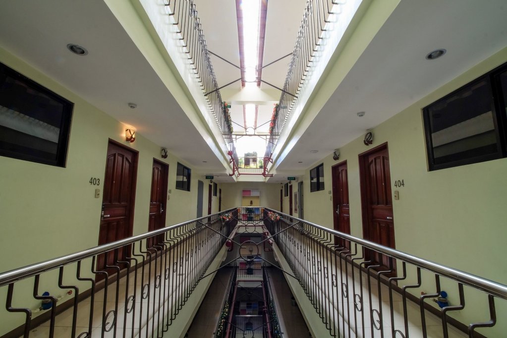 Фото Aloha Hotel