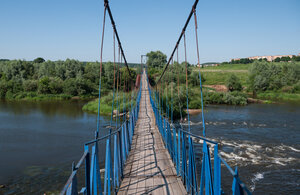 Навесной мост (Калужская область, Дзержинский район, поселок городского типа Товарково), достопримечательность в Калужской области