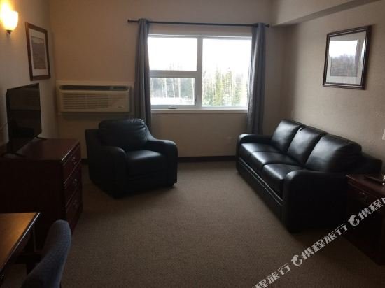 Фото Royal Oak Inn And Suites & Rv Park