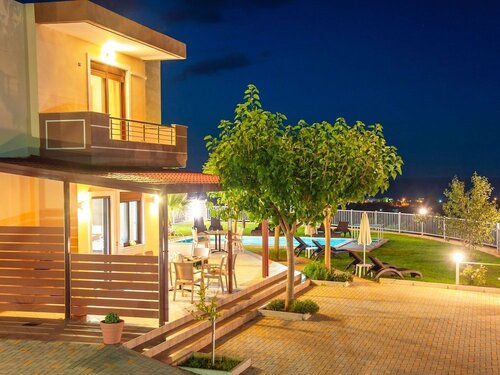 Гостиница 3 Villas Next to Each Other with Pool & Sea View