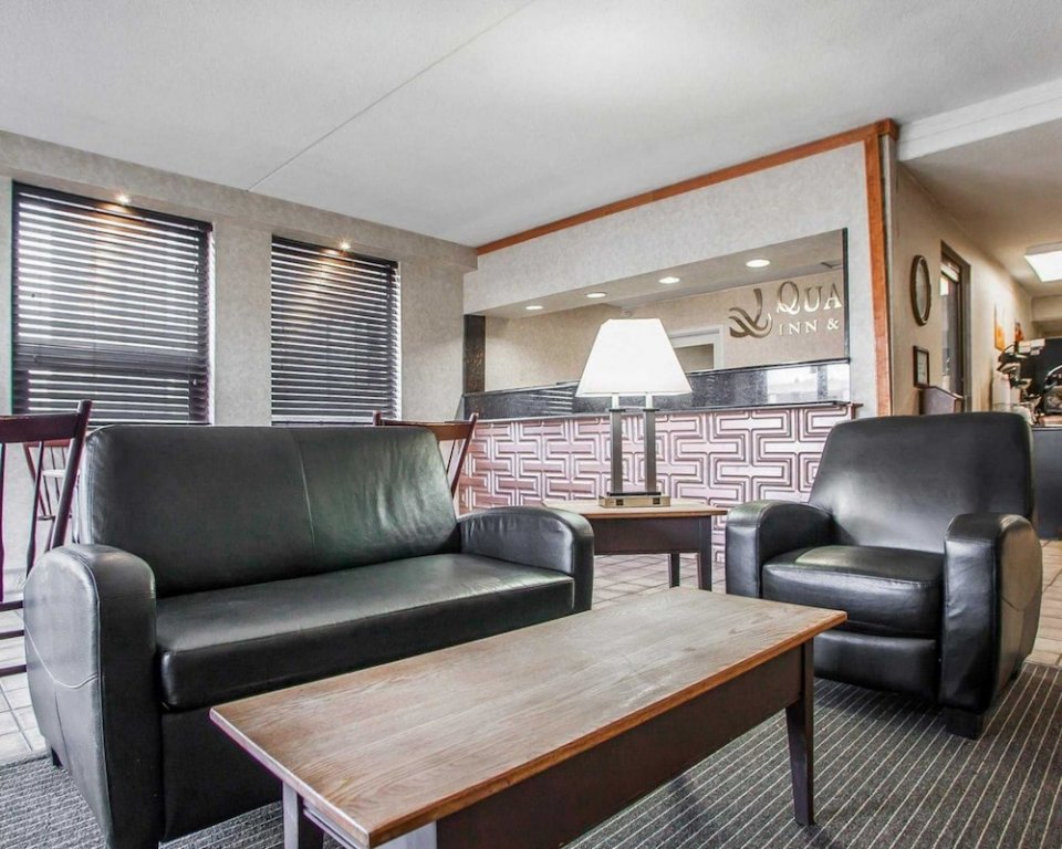 Фото Comfort Inn & Suites Wyomissing/Reading