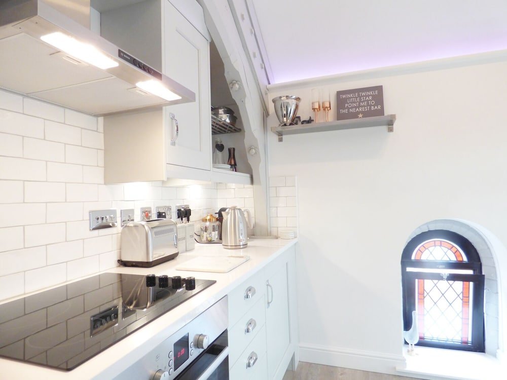 Фото 1 Chapel Place