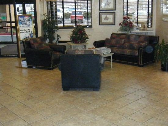 Фото Hawthorn Suites by Wyndham Albuquerque