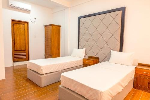 Фото Metro Port City Hotel