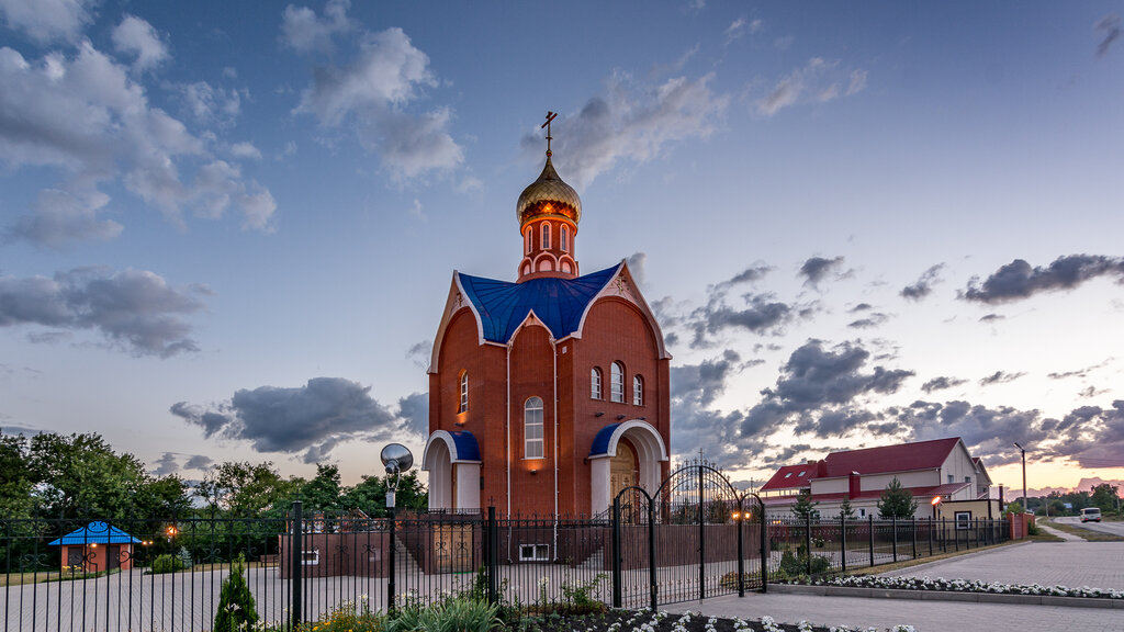 Православный храм Церковь Тихвинской иконы Божией Матери, Шебекино, фото