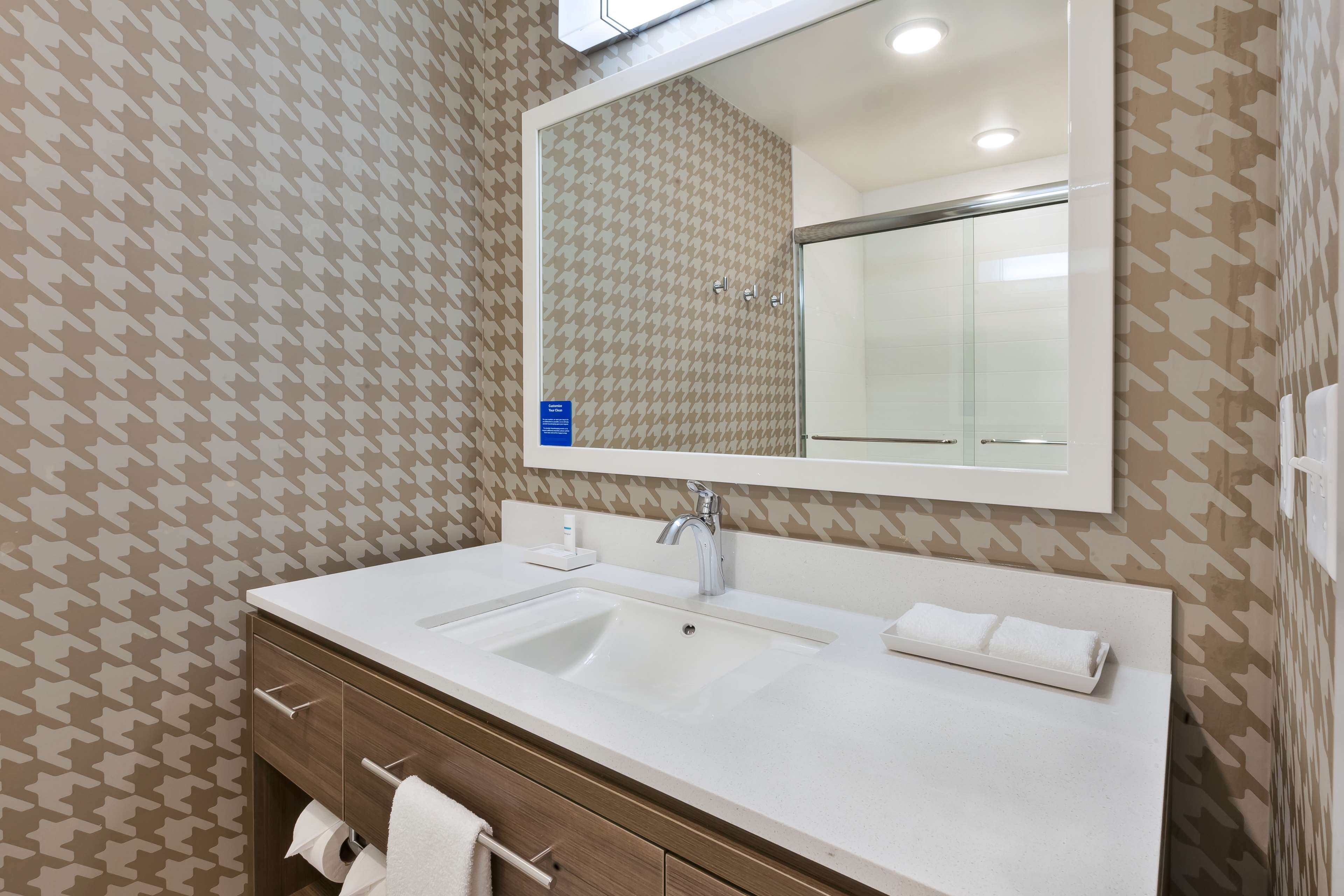 Фото Home2 Suites by Hilton Grand Blanc Flint