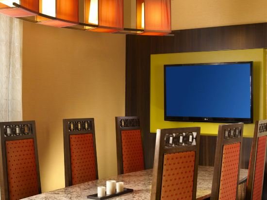 Фото Fairfield Inn & Suites by Marriott Washington, DC/Downtown