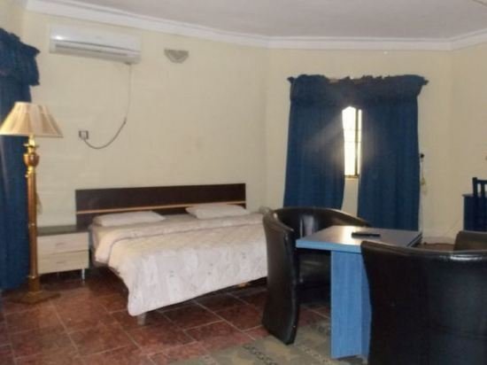 Фото Royal Paragon Hotel