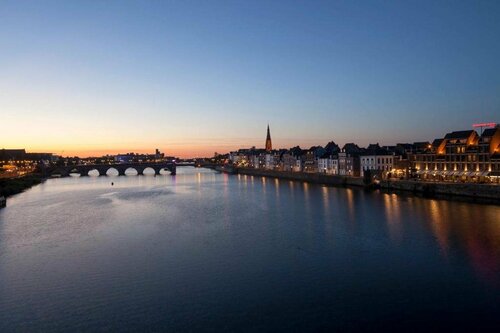 Гостиница EasyHotel Maastricht City Centre в Маастрихте