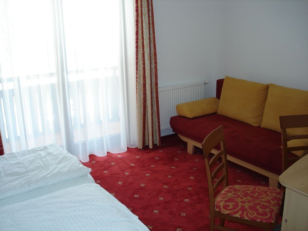 Фото Hotel Hubertus