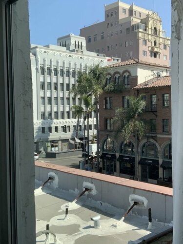 Внешний вид отеля Hotel Royal в Лонг-Бич, фото 5