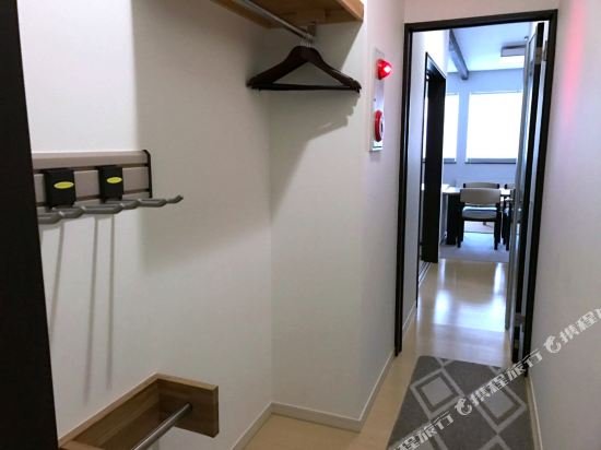 Фото Tsuru Apartments