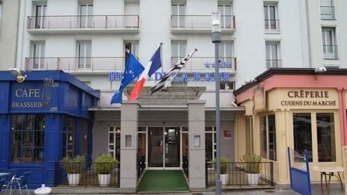 Гостиница Hotel De La Rade в Бресте