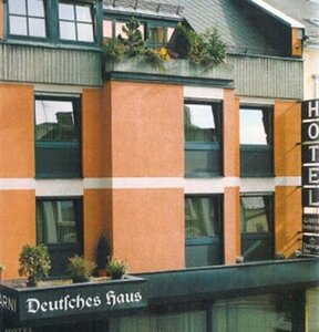 Гостиница Deutsches Haus Hotel Garni в Хофе