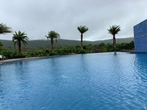 Гостиница Regenta Resort Belagavi