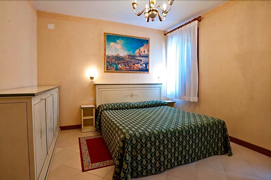 Фото Hotel Florida