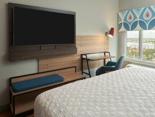 Гостиница Tru by Hilton Fort Lauderdale Downtown в Форт-Лодердейл