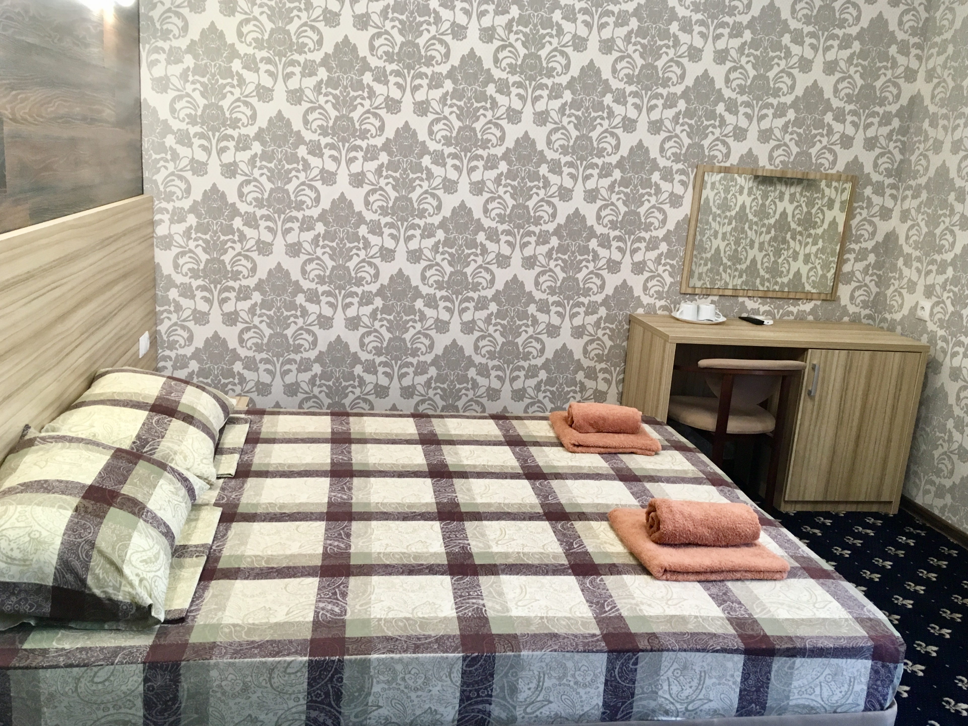 Фото Солнечный