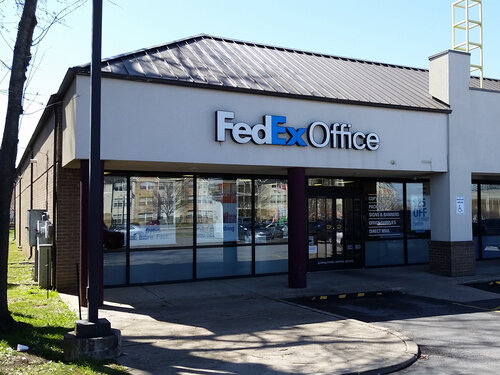 Фото: FedEx Office Print & Ship Center, копировальный центр, штат ...