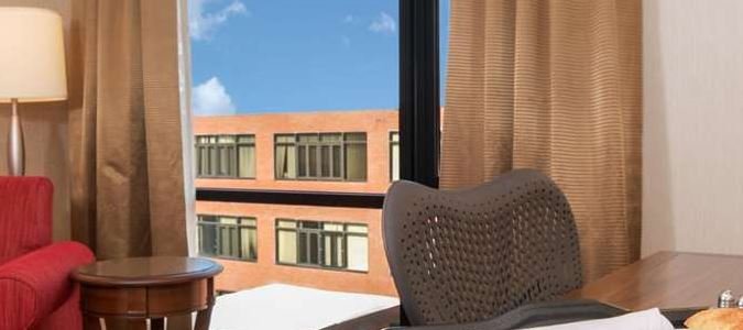 Фото Hilton Garden Inn Burlington Downtown